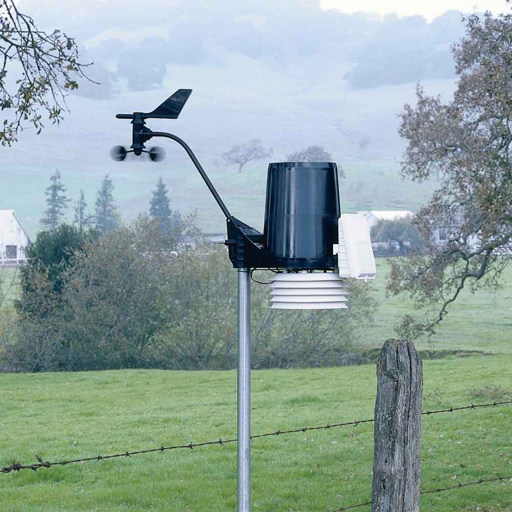 Davis Vantage Pro2 Plus Cabled - 6162CUK (Includes UV &amp; Solar Radiation Sensors) - DI-6162CUK