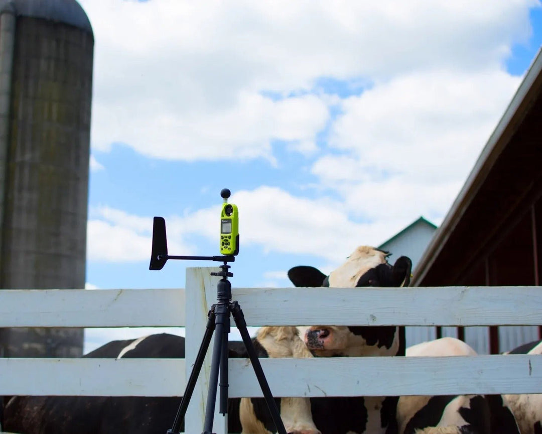 Kestrel 5400AG Cattle Heat Stress Tracker with Vane Mount + LiNK Wireless Communication - NK-0854AGLVCHVG